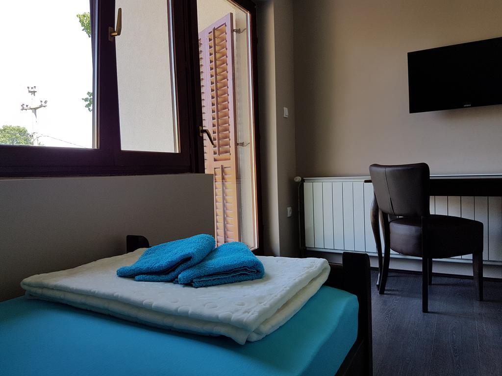 Apartmani Simic Valjevo Buitenkant foto
