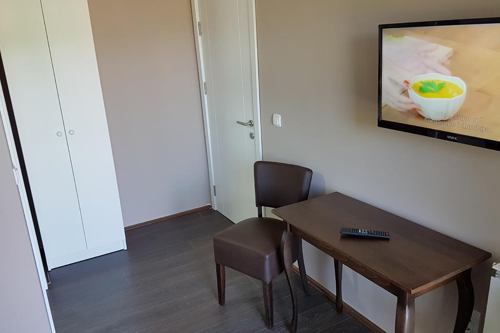 Apartmani Simic Valjevo Buitenkant foto