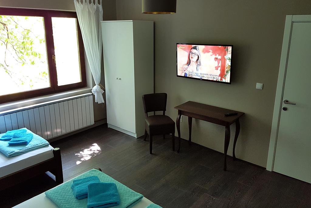 Apartmani Simic Valjevo Buitenkant foto