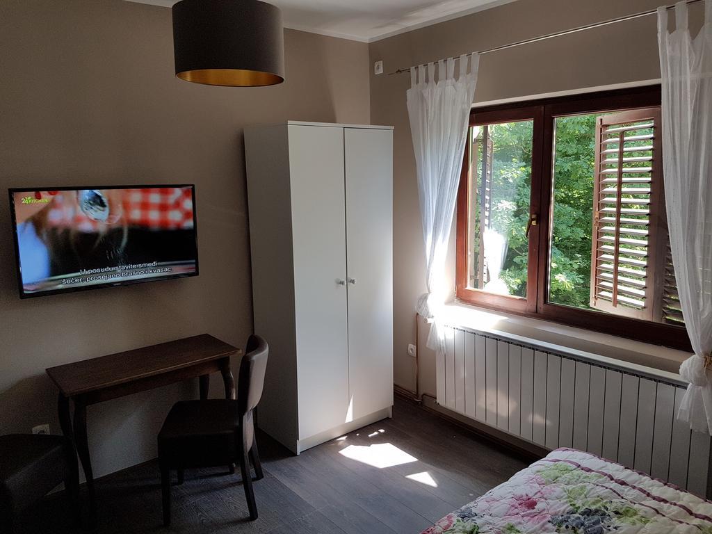Apartmani Simic Valjevo Buitenkant foto